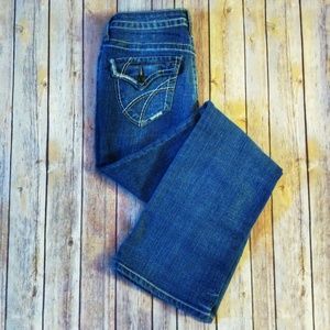 💸A.n.a. thick stitch boot cut jeans.